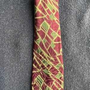 Geoffrey Beene Men's Neck Tie